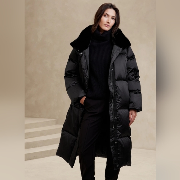 Banana Republic Jackets & Blazers - ⭐ Banana Republic Alps Satin Puffer Coat